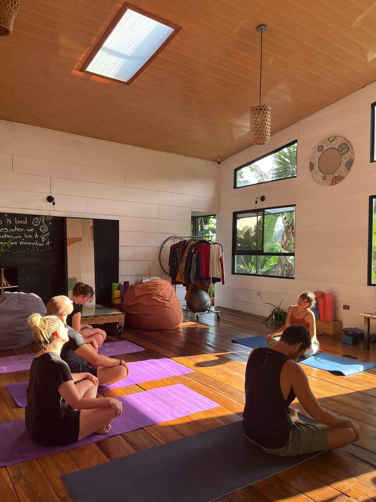 Outbox Inn Monteverde 외부 사진